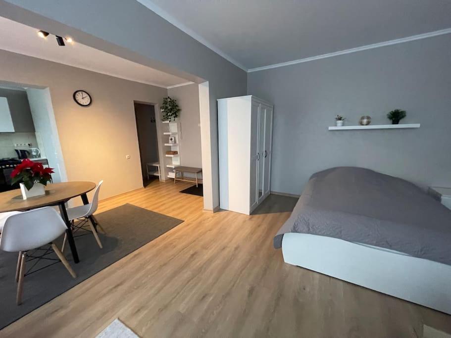 Cozy Close To Airport Apartment Riga